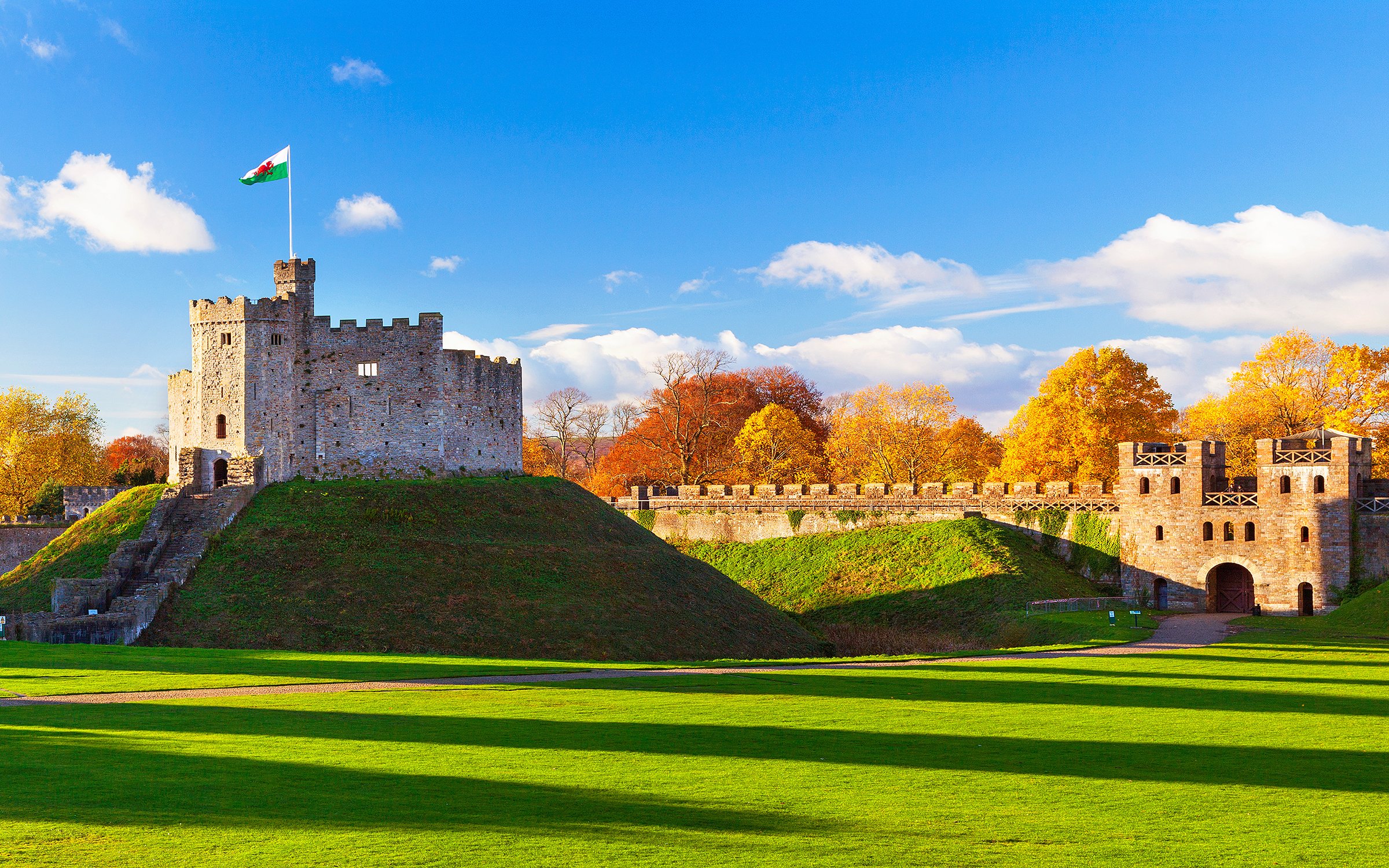 cardiff-castle-a-castle-of-a-different-sort-ellis-downhome